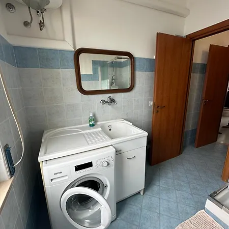 Bianco Con Vista Sul Mare Apartment *